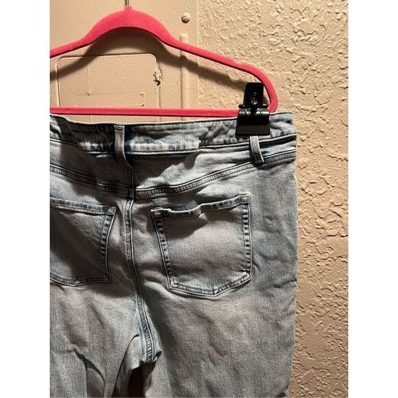 m Jeans By Maurices Light Colored Mid-Rise Kick Boot Ankle Jeans Woman’s Size 16 - Picture 10 of 15